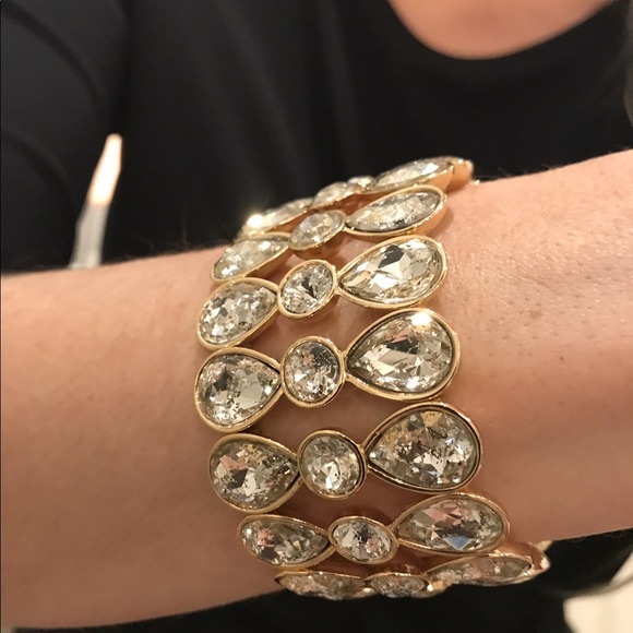 NEW GORGEOUS & STYLISH Rhinestone Gold Bracelet! - Picture 4 of 7